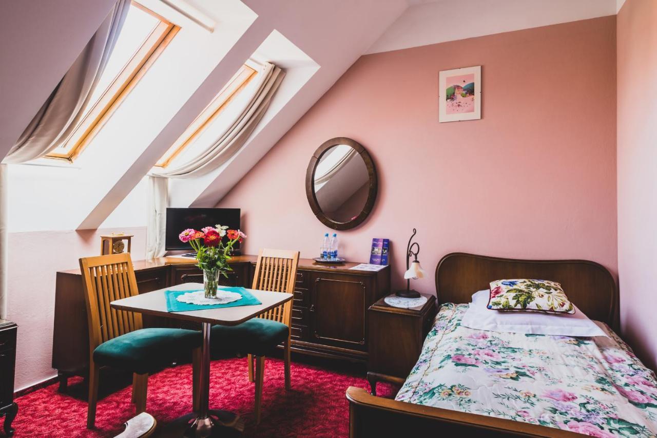 Hotel Wenus Kazimierz Dolny Ngoại thất bức ảnh
